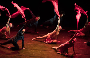 Dancers perform modern dance "Prism · Angels" in China's Hubei